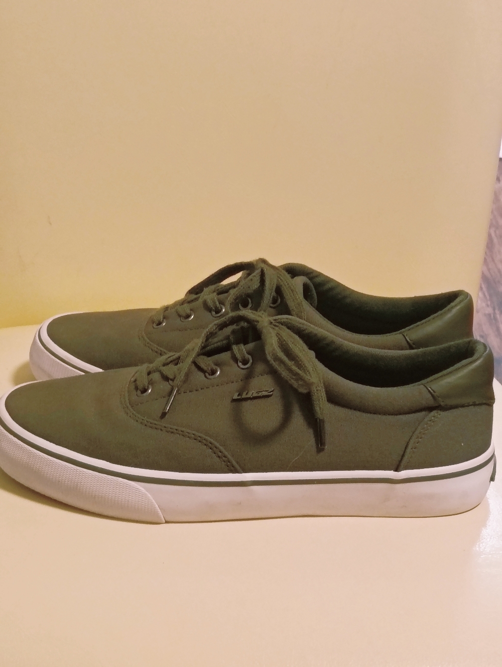 Lugz Womens Clipper Canvas Sneakers Olive Green Lace Up Shoes WAVIC-313 9.5 - Picture 3 of 7